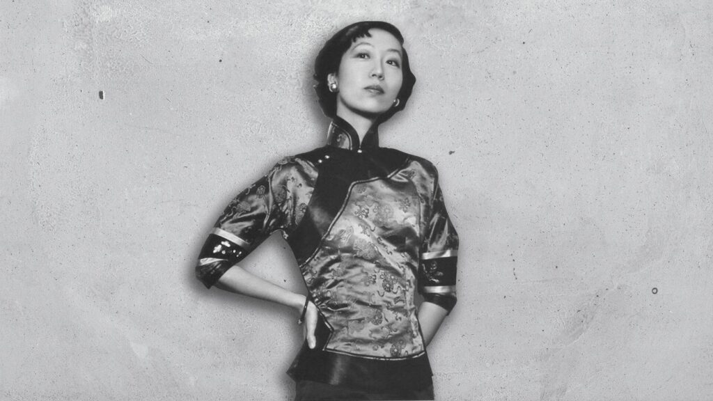 Eileen Chang wearing a vine bangle Eileen Chang wearing a vine bangle